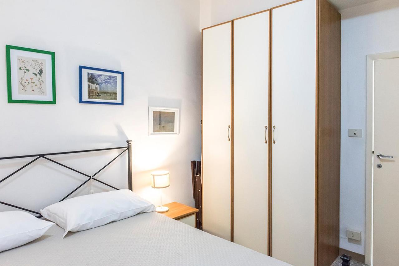 N050 - Numana, Trilocale In Centro Con Portico E Posto Auto Apartment Екстериор снимка