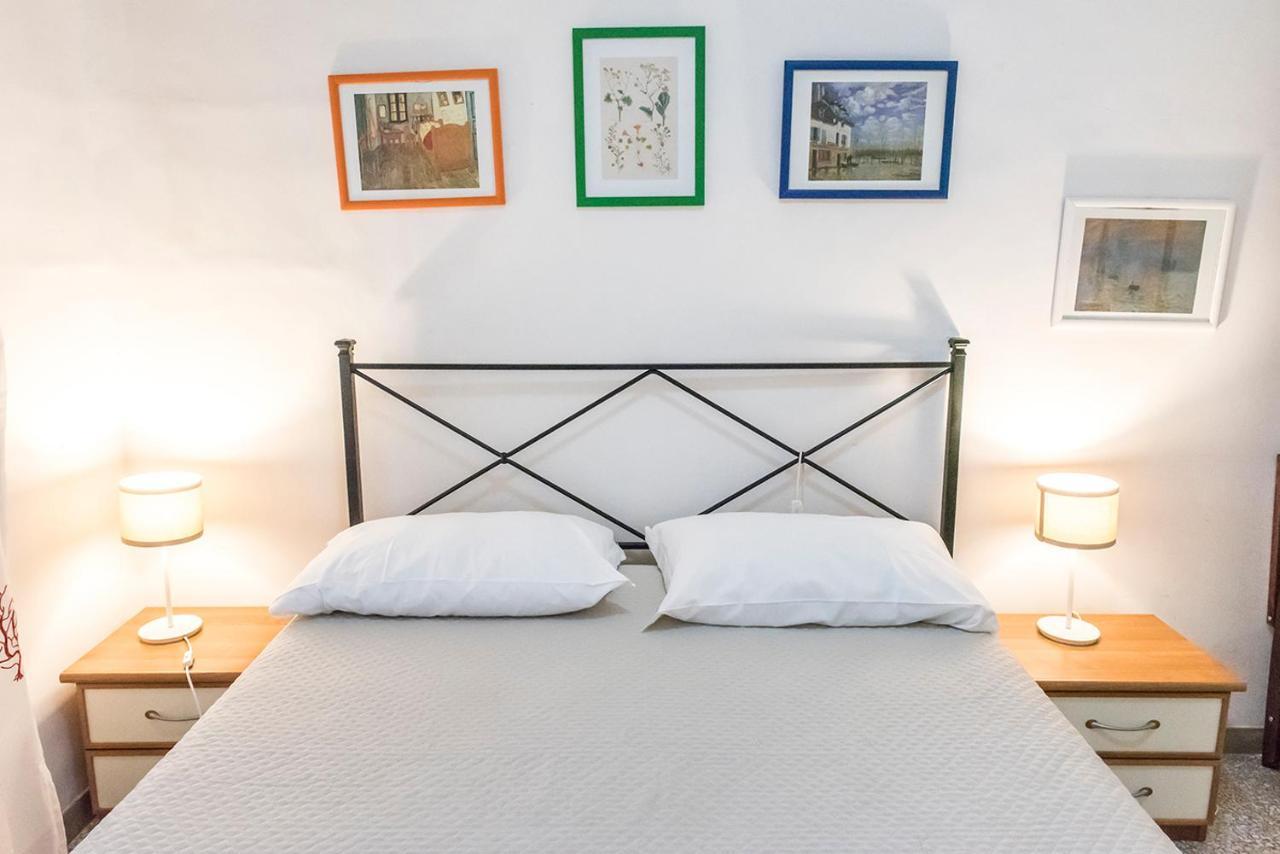 N050 - Numana, Trilocale In Centro Con Portico E Posto Auto Apartment Екстериор снимка